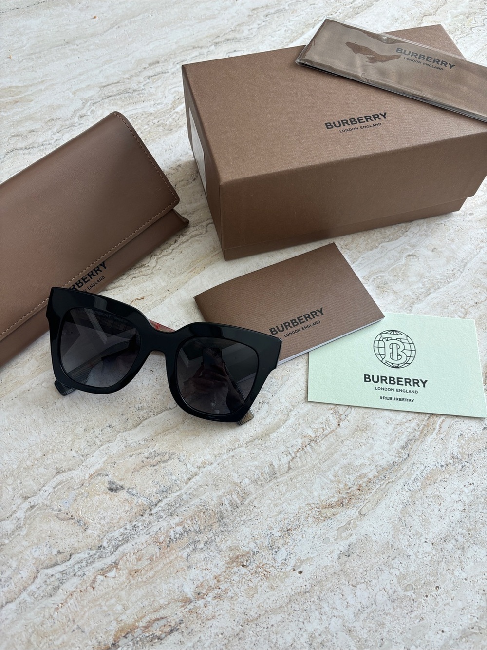 BURBERRY KITTY M sunglasses - Picture 6 of 8